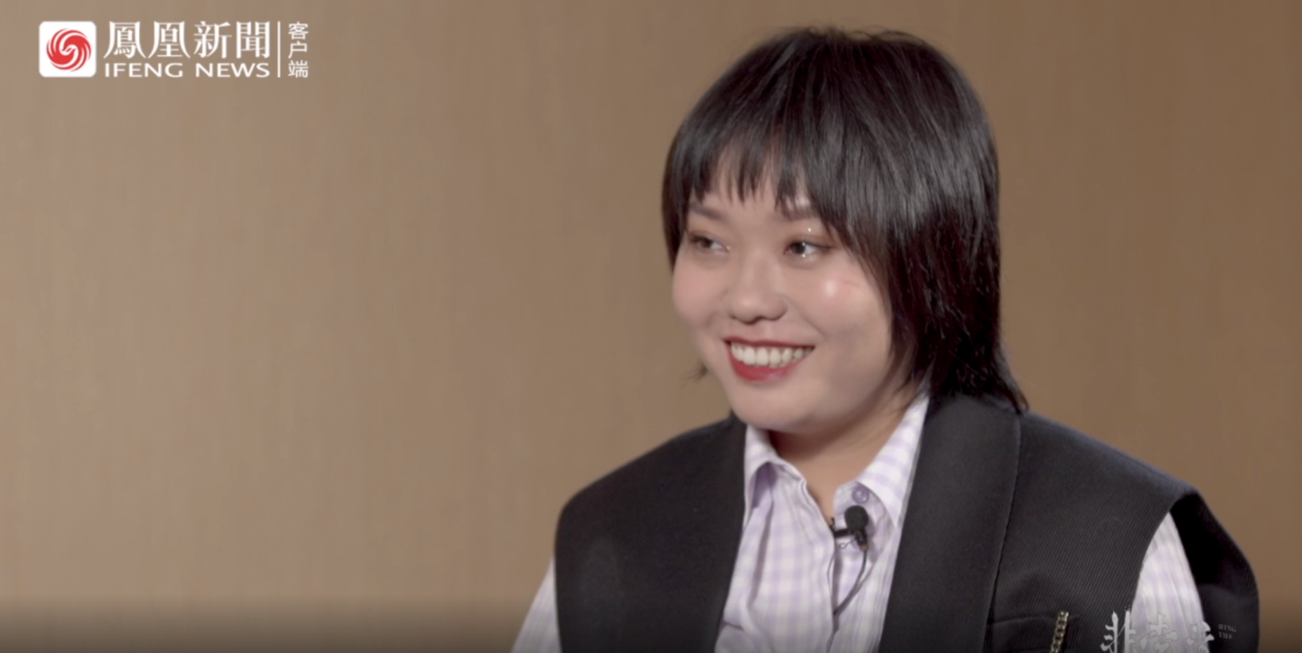 凤凰非常道导视大家好她是李雪琴