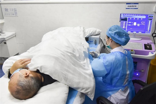 常规开展结肠透析