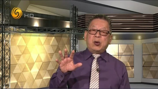 如果一个国家出现贫富差距问题，政府应该如何解决？