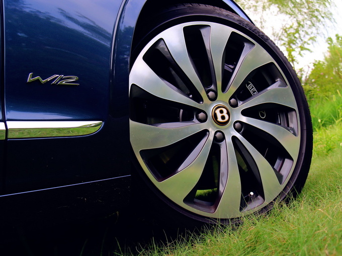 感受宾利新飞驰 超豪华不止于表面所见