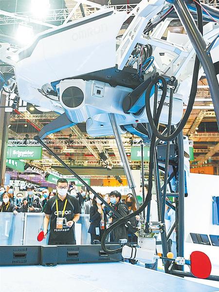 乒乓球“人机对战”