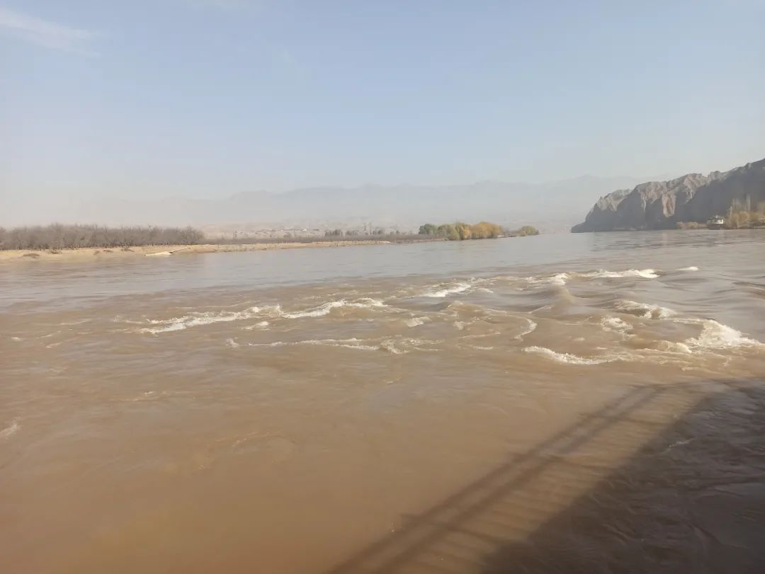 探寻"黄河之美"！甘肃这处奇峻石林尽揽大河澎湃雄姿