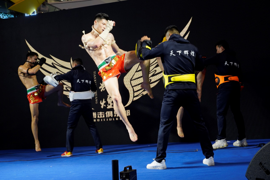 昆仑决搏击团队