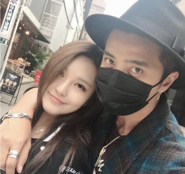 周扬青新恋情疑似曝光|【新情况】周扬青新恋情疑似曝光 外出获男友人全程照顾