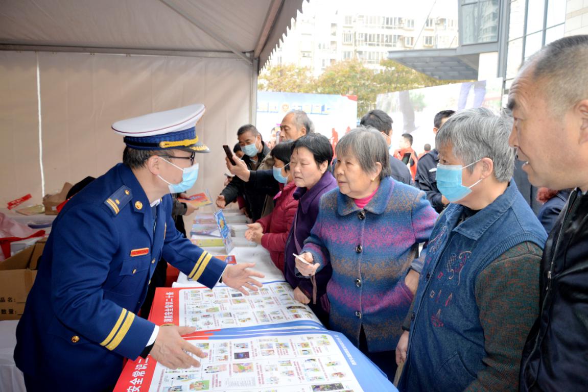 市民积极参加消防知识互动答题环节