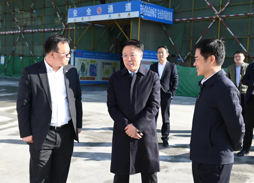 11月9日,市委书记江敦涛到淄博高新区调研经济运行情况,强调要深入