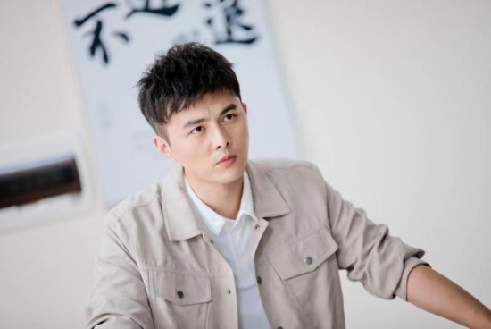 叶祖新加盟长影新片《青春作伴好还乡》，塑造新时代有为青年