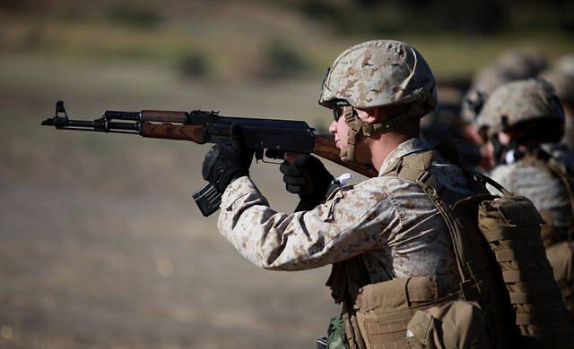 装备精锐部队?解放军的新型qbu-191机枪,可以使用弹鼓和弹链