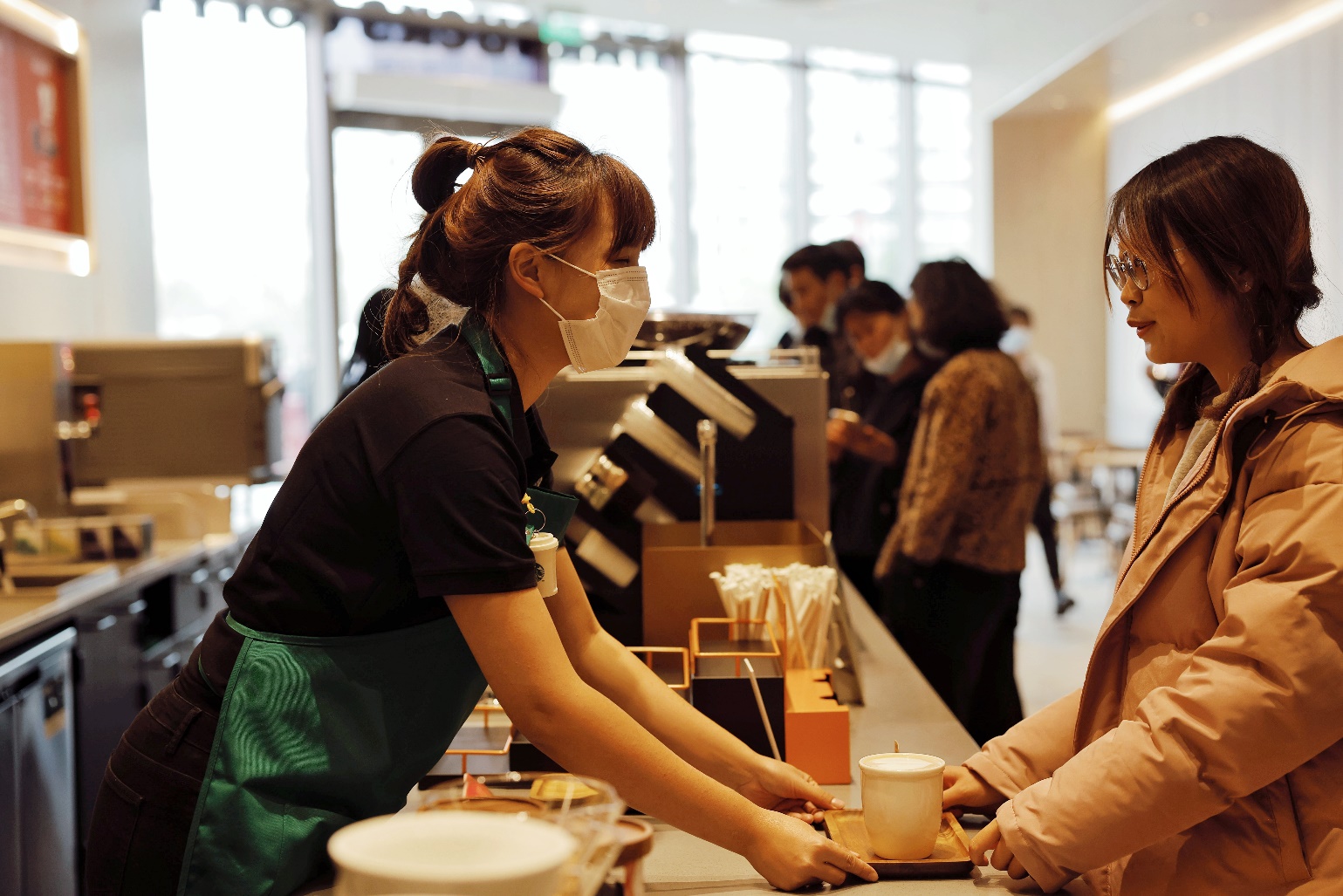 67再入一座新城市星巴克滁州首店盛情开业