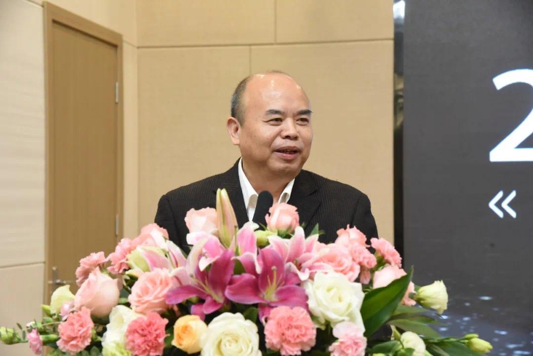 ▲ 郭力夫在致辞时对湖南久钰电子有限公司研发基地启动表示祝贺。