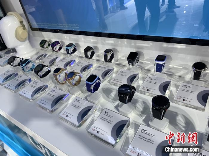 各种终端产品。<a target='_blank' href='http://www.chinanews.com/' >中新网</a> 吴涛 摄