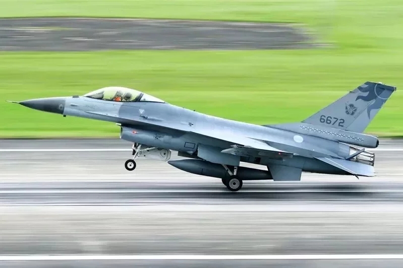 台军F-16战机失联逾72小时,台湾“搜救中心”停止协搜