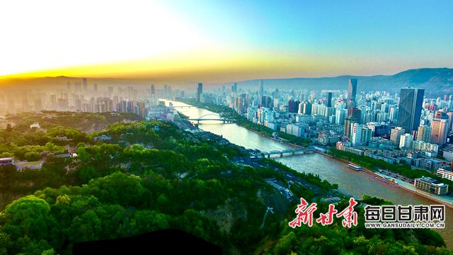 差别不要太大哦！两张图看黄河兰州段“变绿记”