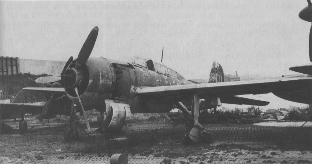 高速舰爆 日本海军 彗星 舰载俯冲轰炸机史话 3 凤凰网