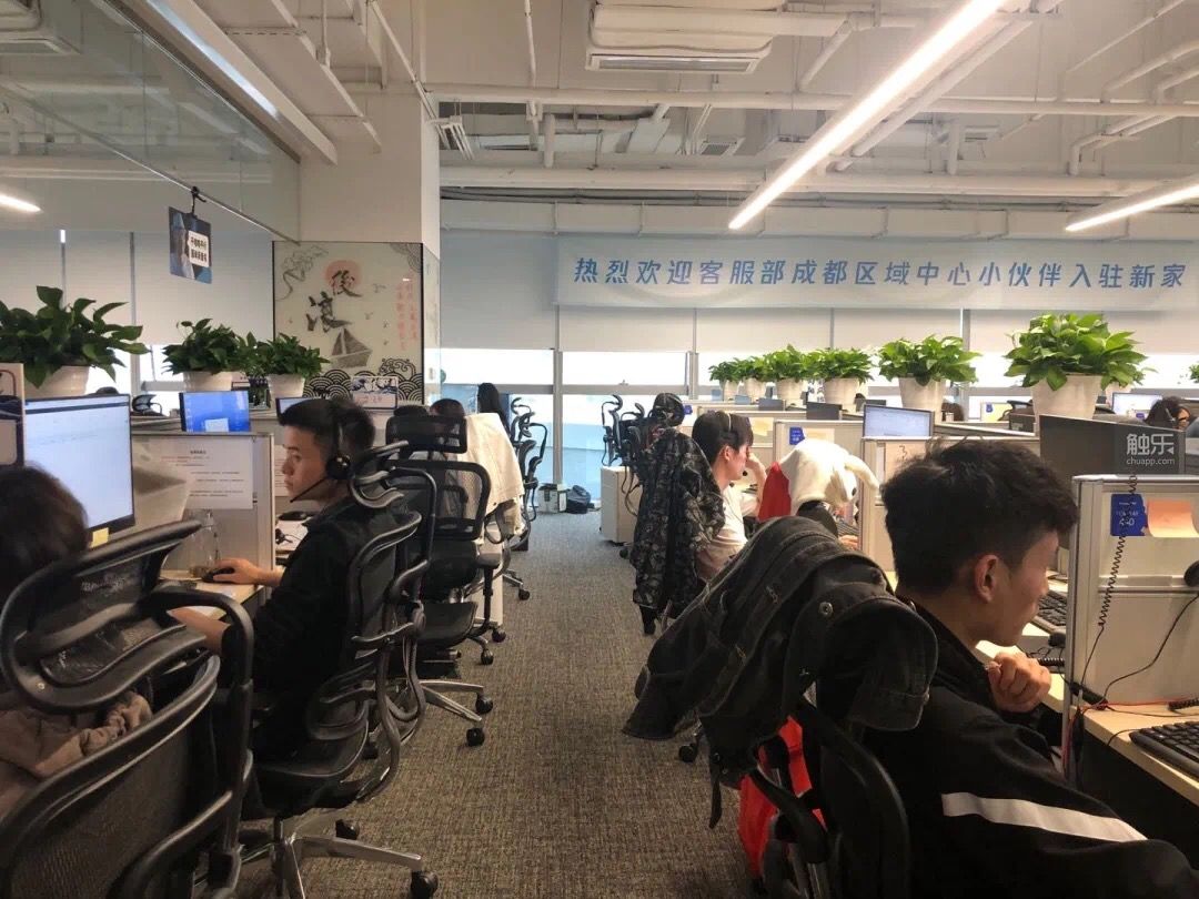 很多年轻人加入到这个团队里，他们可能并不清楚自己要面对多么复杂的问题
