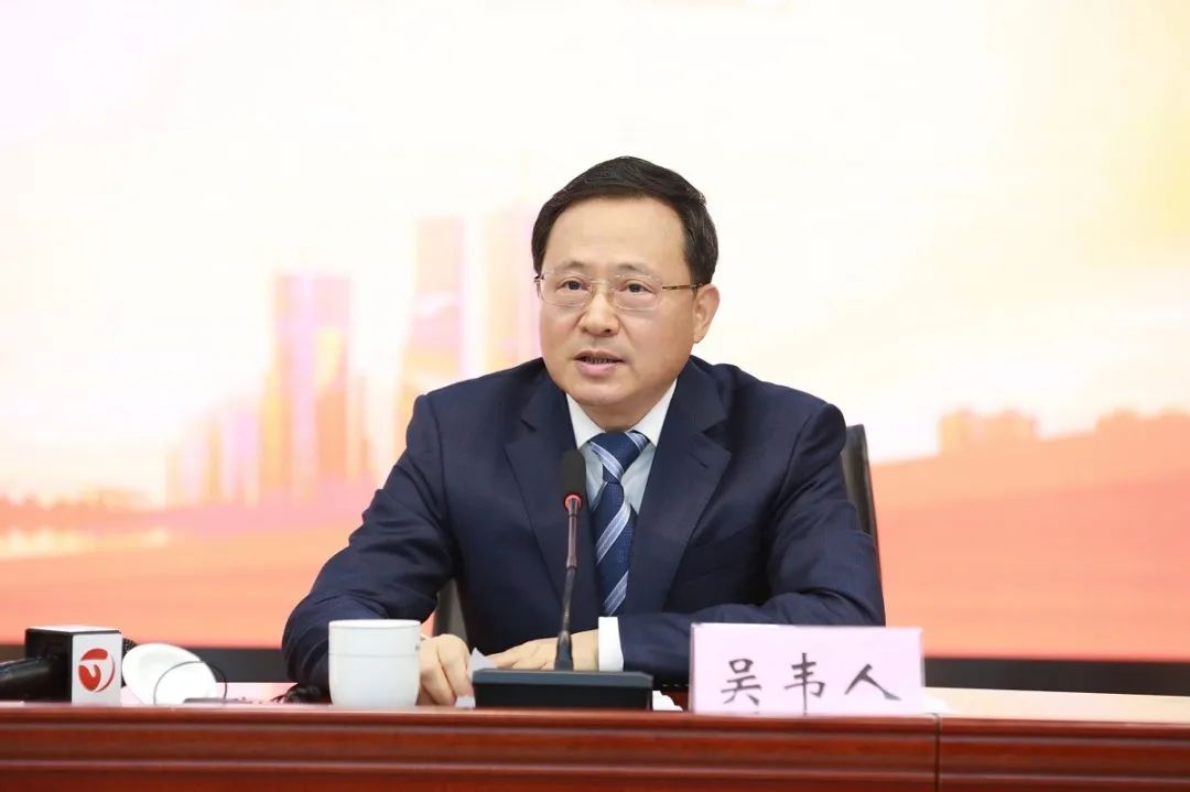 发布人:省经济和信息化厅厅长 牛弩韬(刘炜鑫 摄)