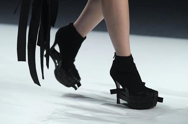 创立于法国巴黎的国际高定品牌KING PING，首度引入杭州，落地高德置地