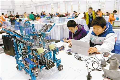 机器人·人工智能竞赛暨“创计划”创新人才选拔活动现场。