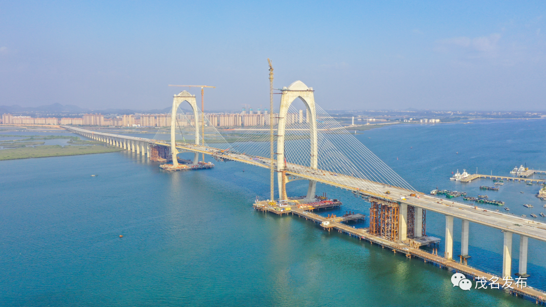 茂名水东湾大桥通车在即是风景更是里程碑
