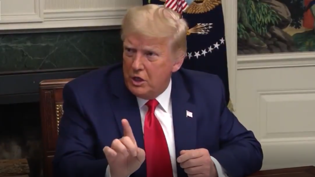 特朗普称要离开白宫，关于是否会参加拜登就职典礼的问题不想回答