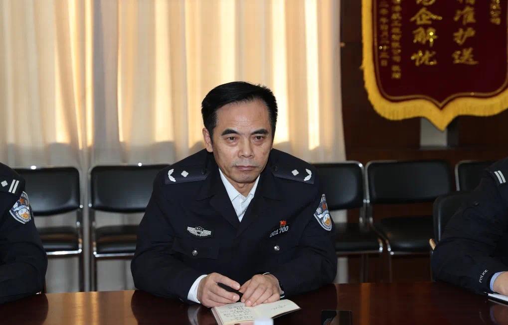 图 | 省公安厅高管局局长王海滨