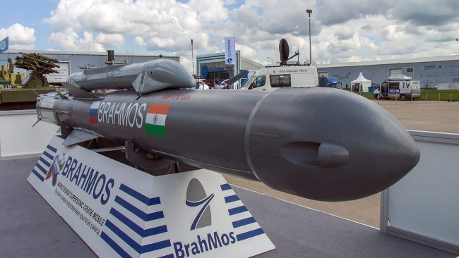 印度试射布拉莫斯导弹 还想要将射程提升到1500公里