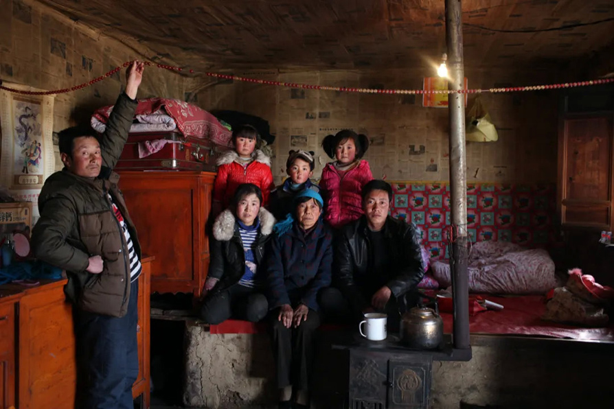 《留守村的第一张全家福》系列，图片由摄影师本人提供