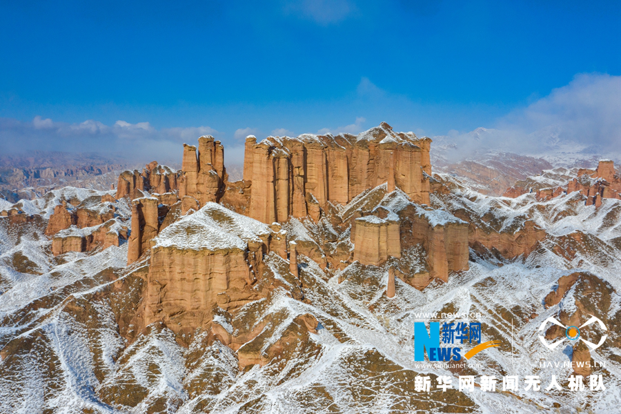 “飞阅”张掖：雪霁初晴 冰沟丹霞银装素裹