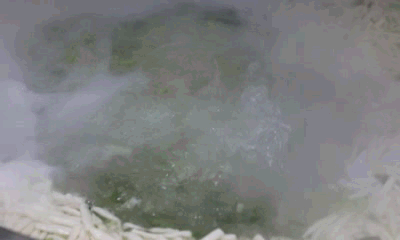 在张掖，有种面食叫“炒炮”