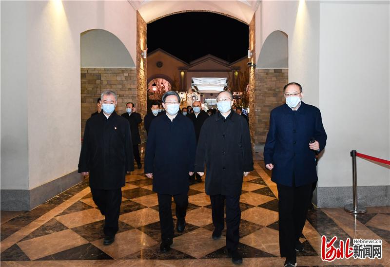 11月19日至20日，我省党政代表团到天津市学习考察。这是我省党政代表团在天津市武清区佛罗伦萨小镇实地考察。 河北日报记者赵威摄