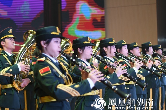 曾国藩学校军乐团演奏《团结就是力量》