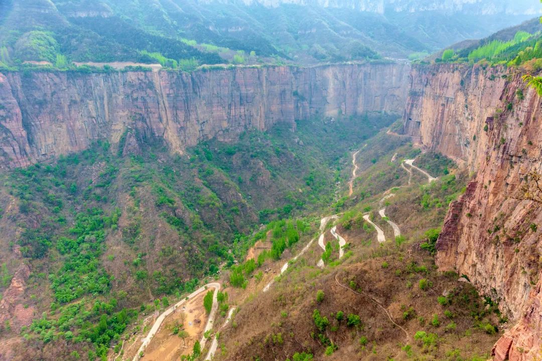 中国最危险的村庄，“中国第一影视村”——郭亮村