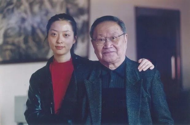 先生与莫娇