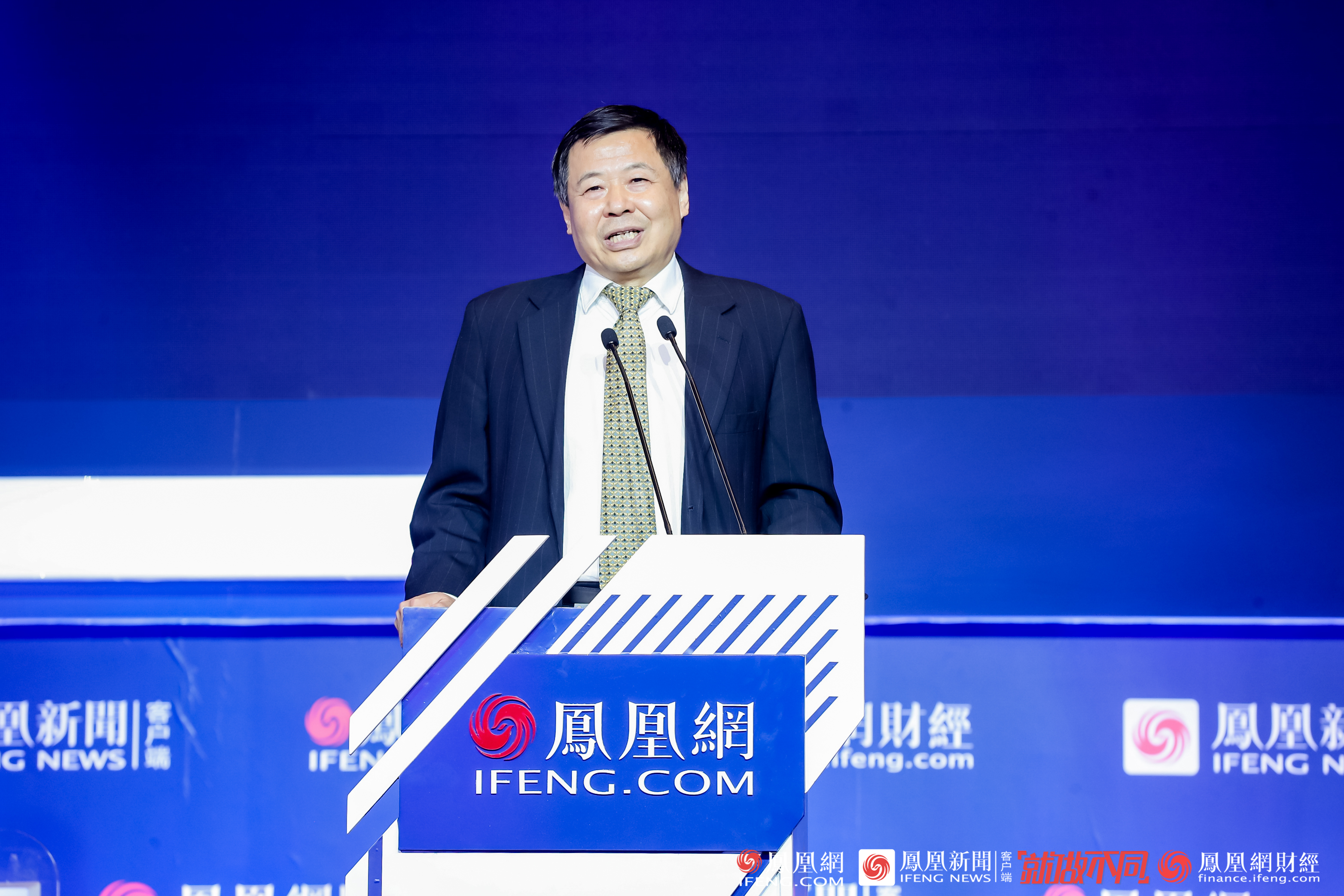 朱光耀:大国之间政策沟通要有新思路新突破 不冲突不对抗