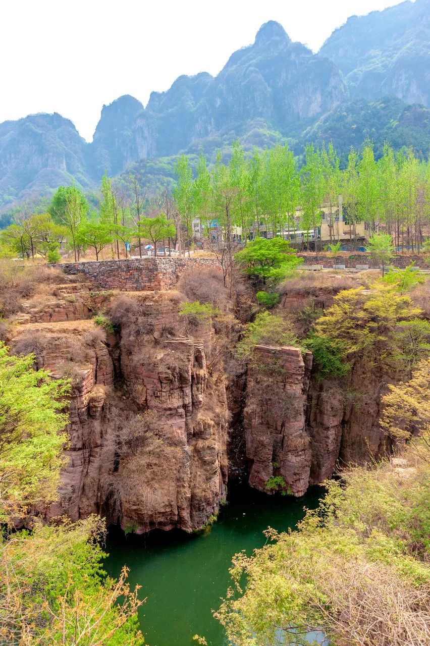 中国最危险的村庄，“中国第一影视村”——郭亮村