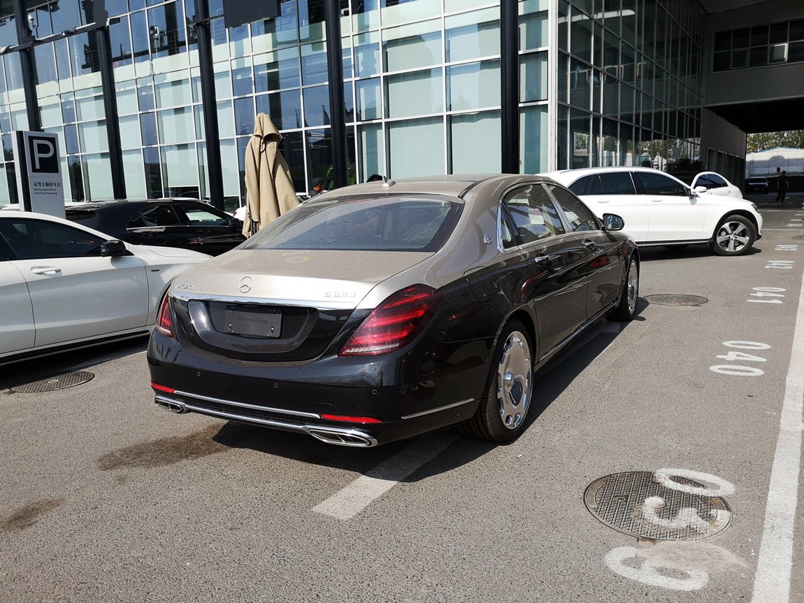 全国落户的迈巴赫s450黑棕色现车随时提车啦