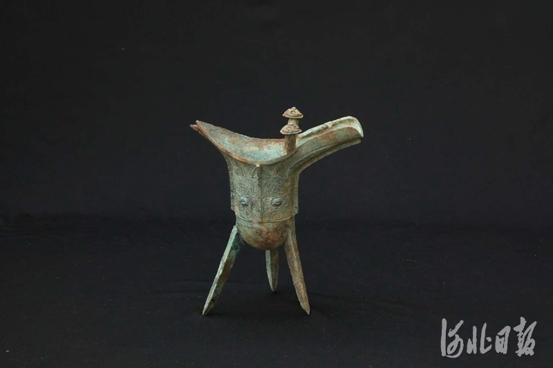 青铜爵。 河北省文物考古研究院供图