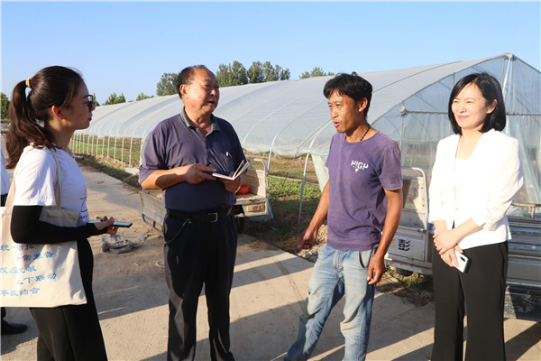 驻村第一书记刘枫愿做一片枫叶映红脱贫攻坚之路