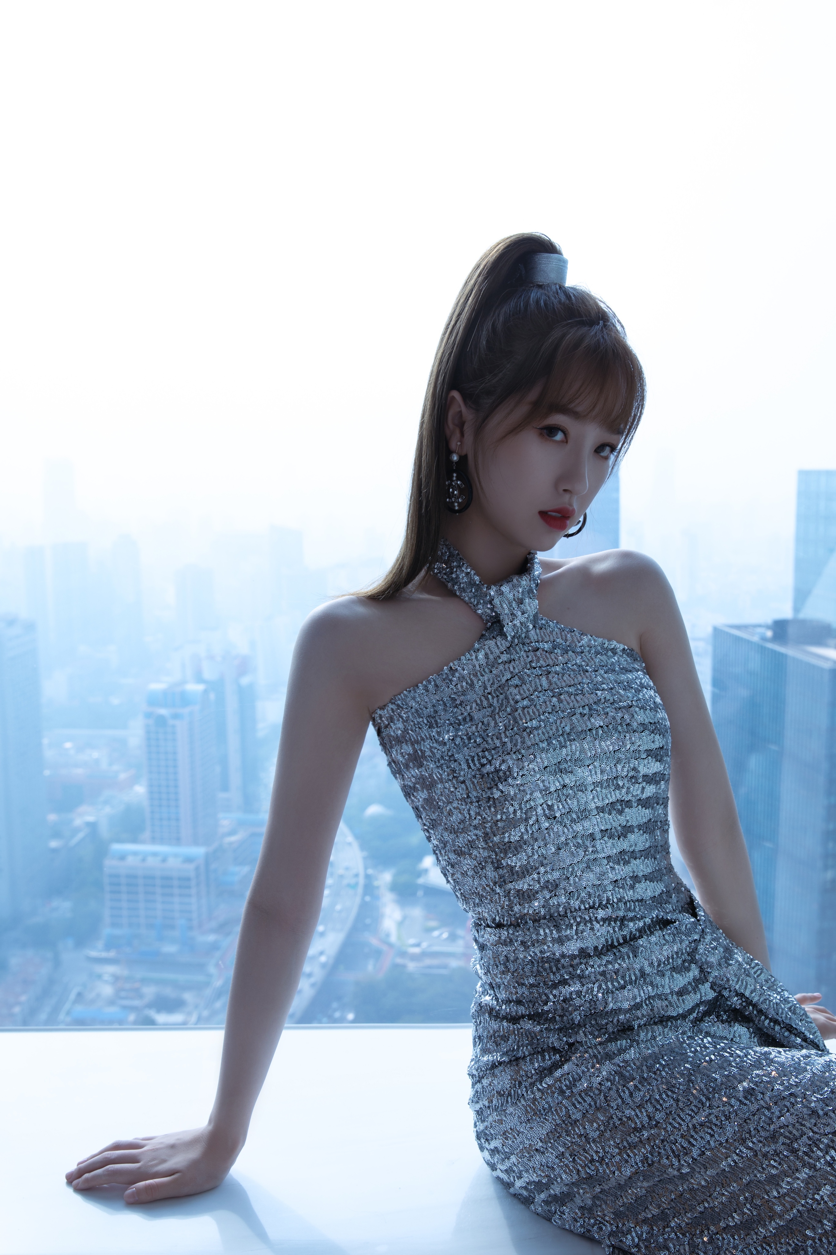 虞书欣工作室发文回应其母亲被限制消费属间接受害人