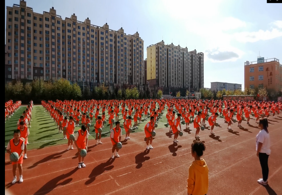 黑龙江省桦南县实验中学建立小胖墩瘦身社团