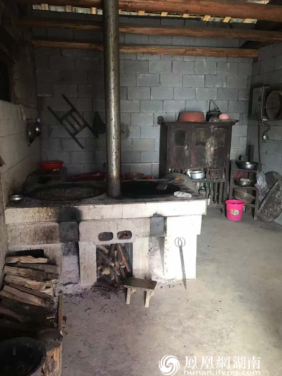 风雪挡不住前行的脚步:湖大EMBA网球俱乐部石门公益行