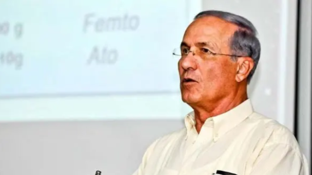以高官美国和外星人签了协议特朗普知情且差点说漏嘴