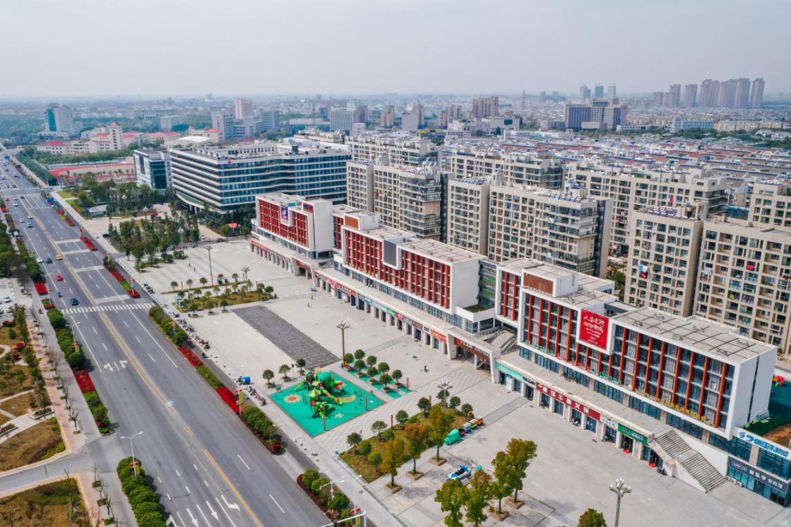 高淳孔雀城湖畔澜庭,屹立高淳滨湖固城湖畔,是现代城市人居难得的湖居