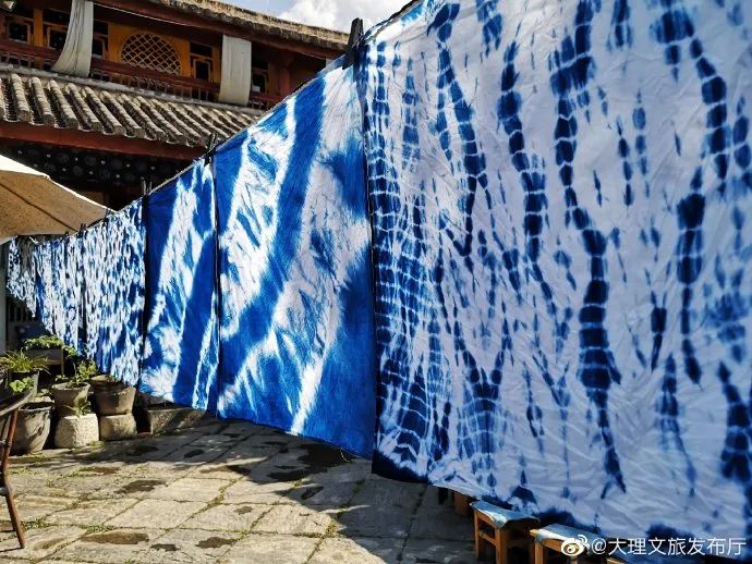 豆瓣高分综艺，国立老师带你探秘云南，寻找最纯净的“蓝与白”！