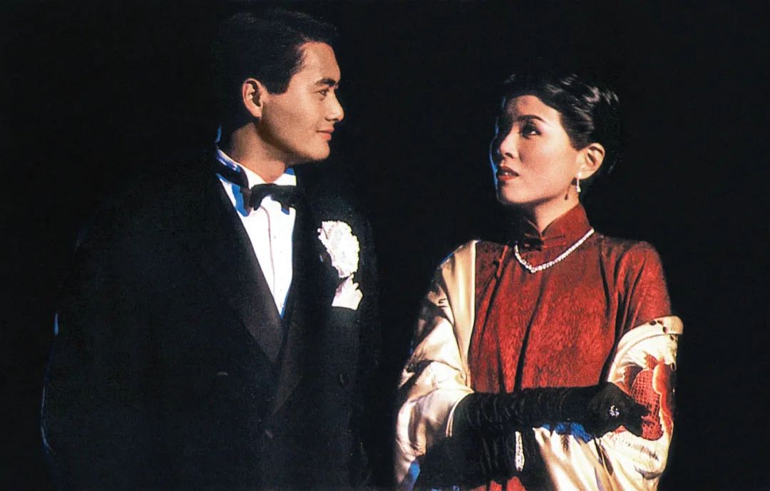 《倾城之恋（1984）》中的白流苏、范柳原
