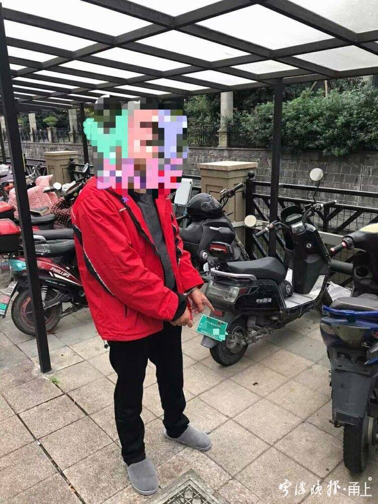 E49C1AE846A9A150A21518D8B89CCA09_750_750.jpg
