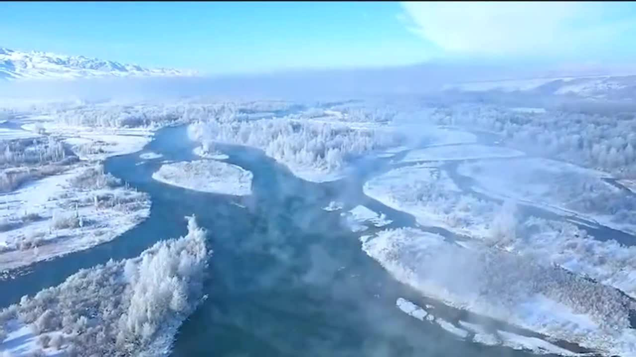 新疆尼勒克：喀什河畔遇见“冰雪奇缘”