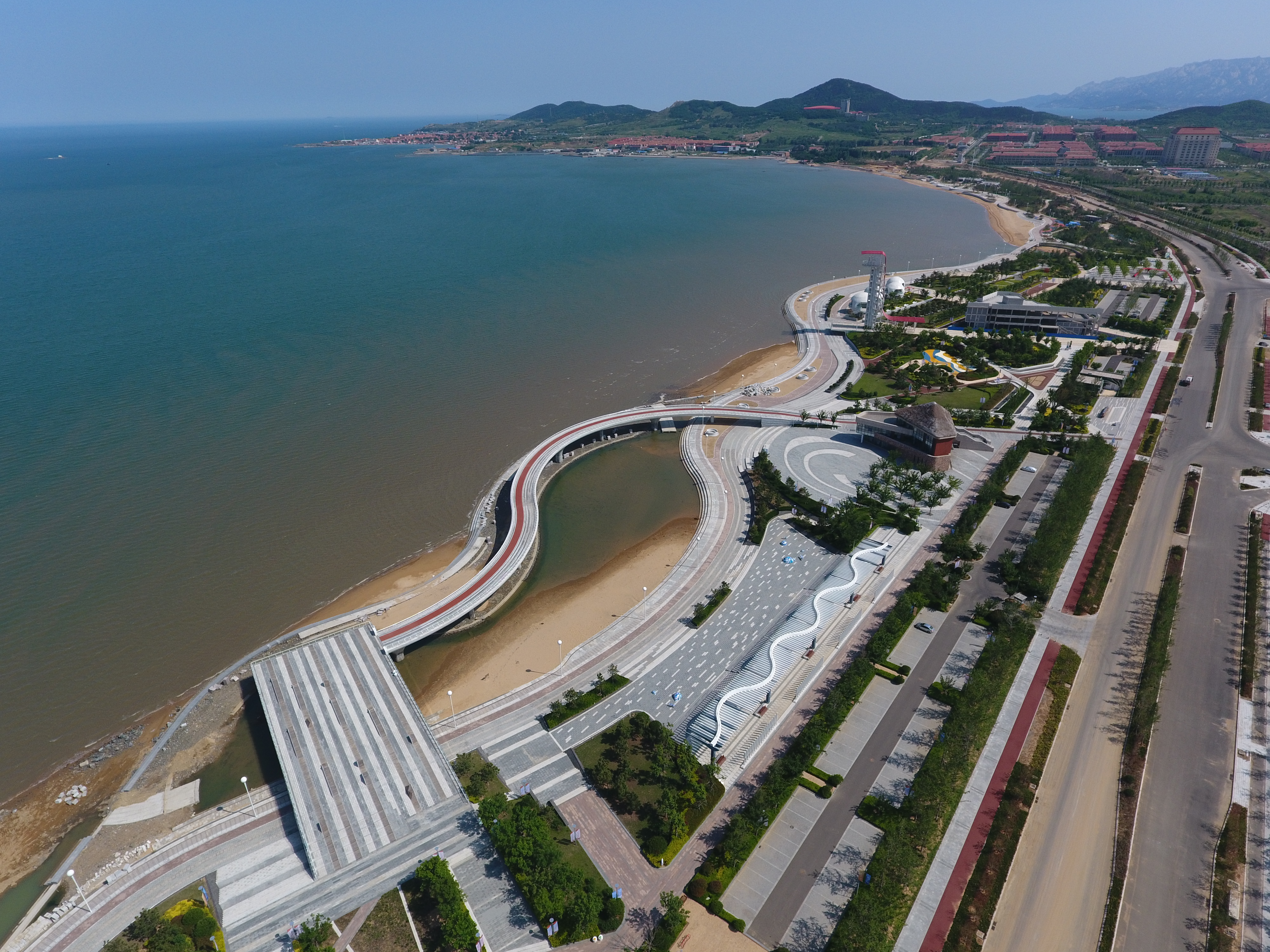 品宝石文化赏鳌山湾风雅