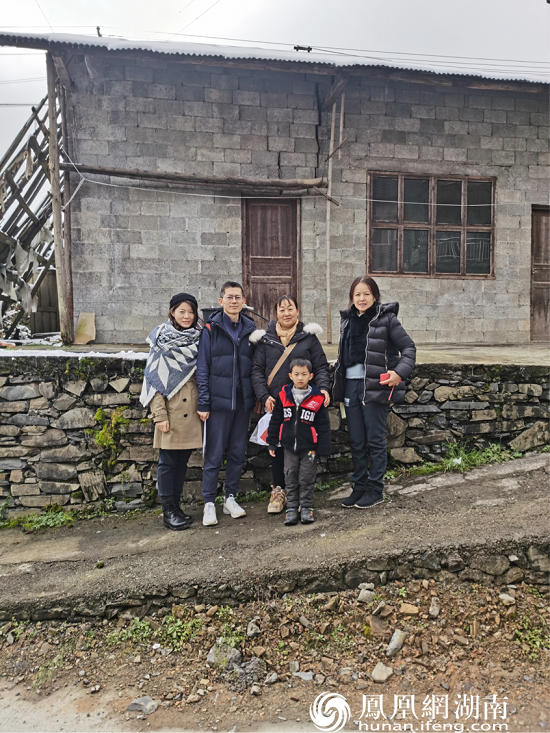 风雪挡不住前行的脚步:湖大EMBA网球俱乐部石门公益行