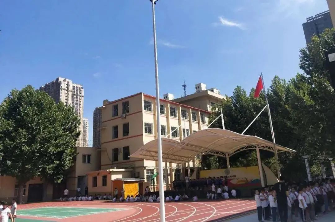 西安市太元路学校落实教育新政打造特色校园